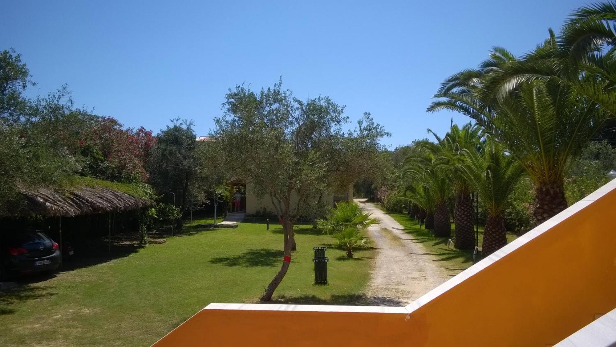 Irini Apartments And Studios Kávos Екстериор снимка
