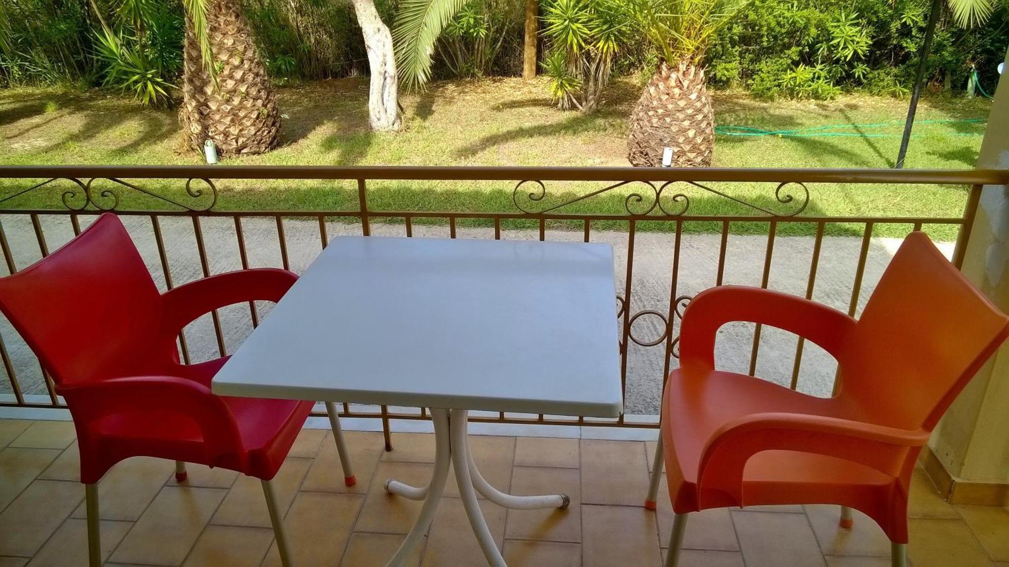 Irini Apartments And Studios Kávos Екстериор снимка