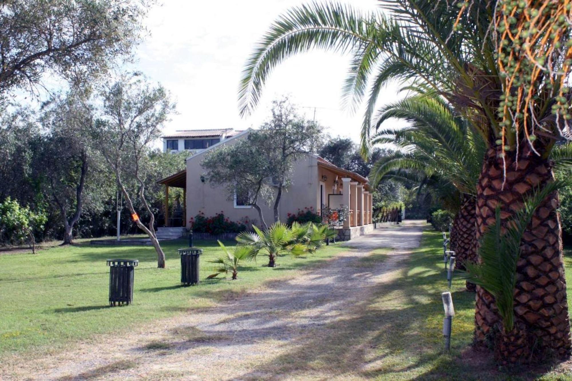 Irini Apartments And Studios Kávos Екстериор снимка