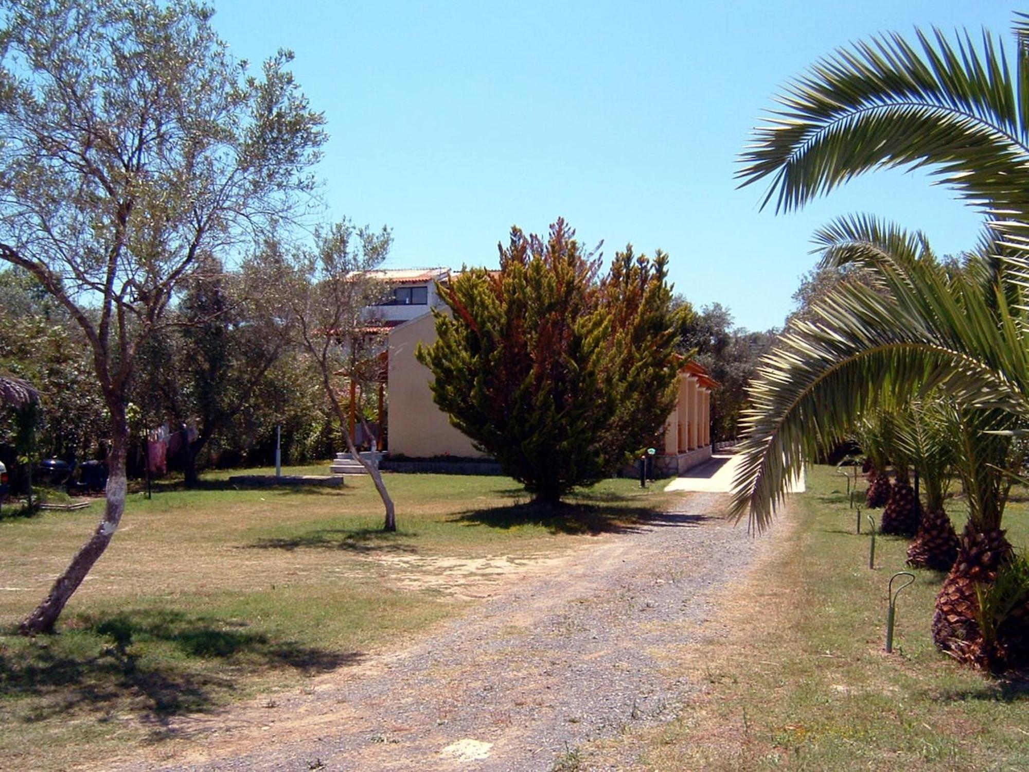Irini Apartments And Studios Kávos Екстериор снимка