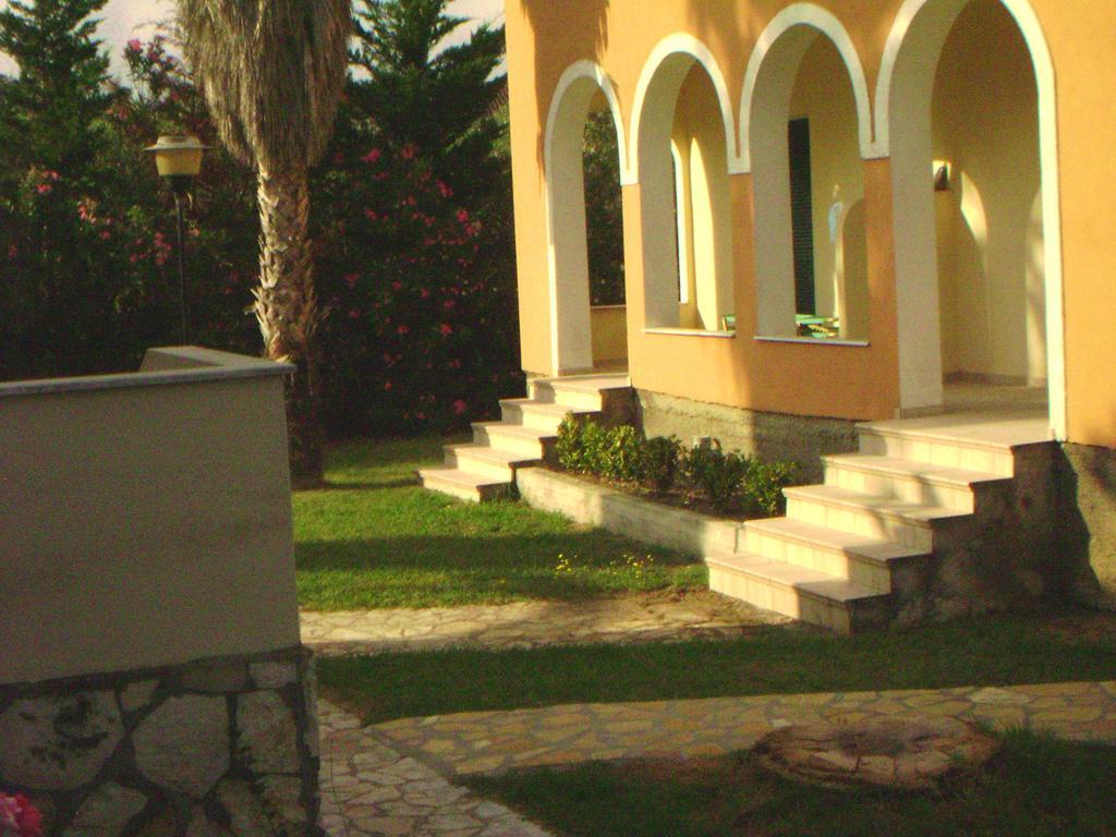 Irini Apartments And Studios Kávos Екстериор снимка